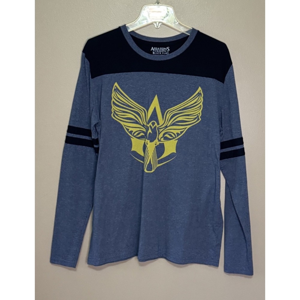 Assasin's Creed IV Black Flag - Long Sleeve - Large - Great Condition